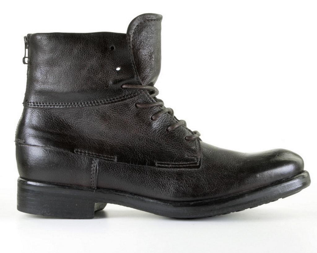 Kleren maken de man? Herenschoenen maken de man! yfashion.nl Kleren maken de man? Herenschoenen maken de man! yfashion.nl
